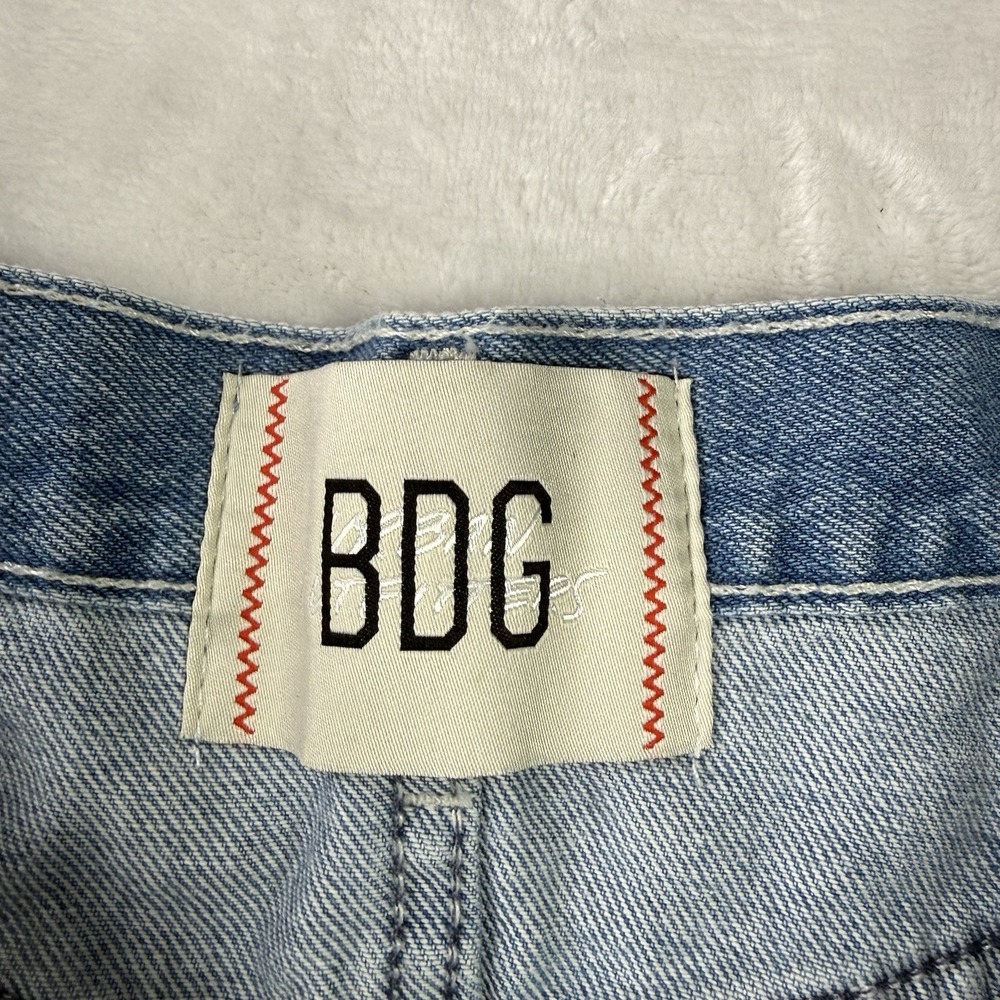 BDG Baggy Fit Jeans Mens 33x32 Light Fade Distressed Wide Leg Raw Edge - Picture 8 of 15